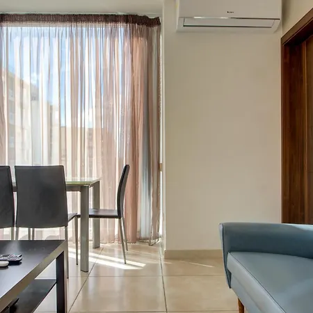 New By Sf Homes - Close To The Apartament