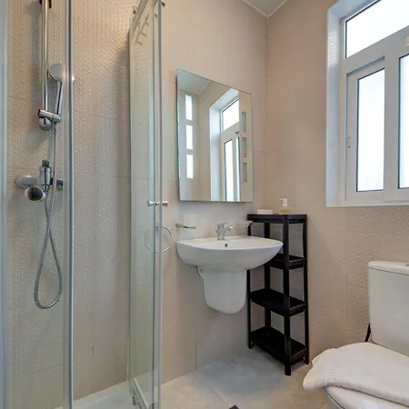 New By Sf Homes - Close To The *