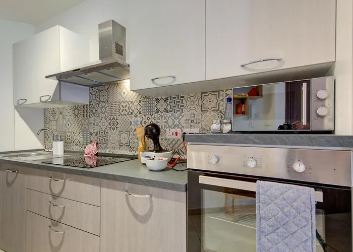 New By Sf Homes - Close To The *